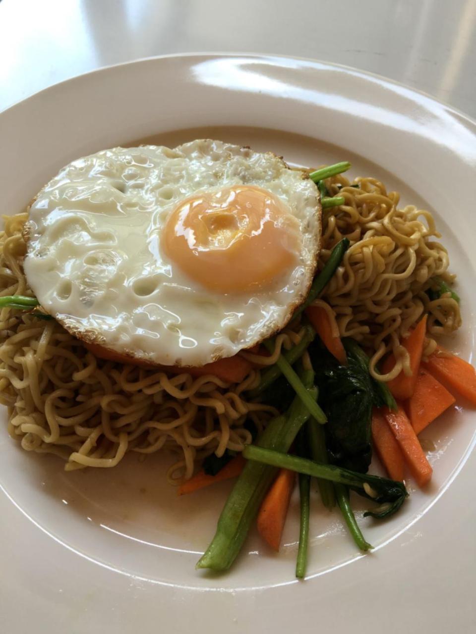 Bujang Lapuk Hostel Sekotong Luaran gambar